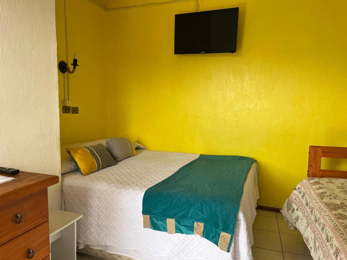Hostal Avenue La Serena Exterior photo