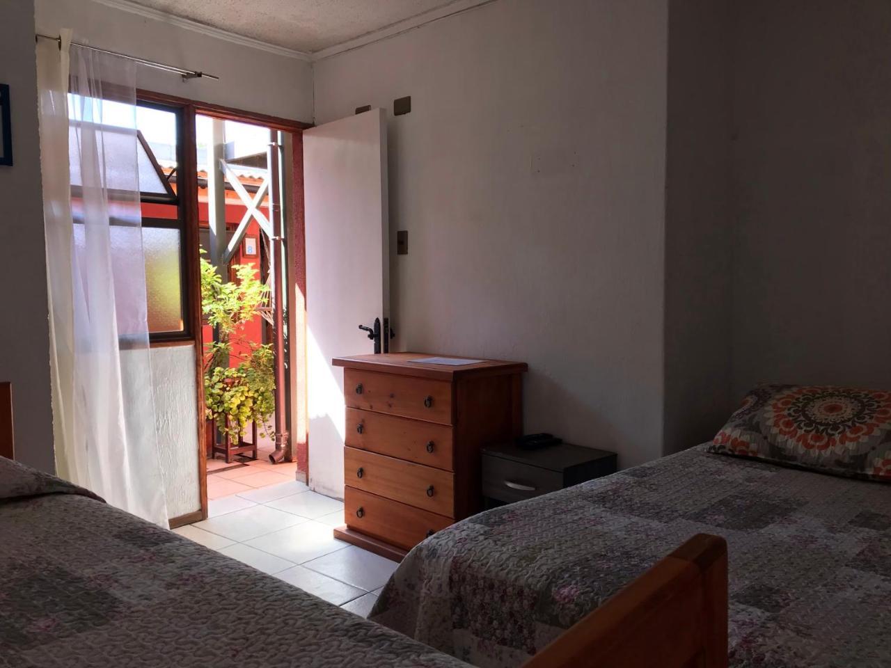 Hostal Avenue La Serena Exterior photo
